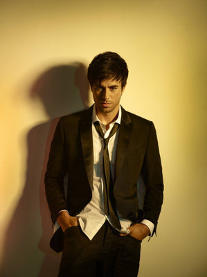 50% OFF on Enrique Iglesias (N) Photographic Paper