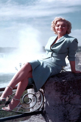 50% OFF on Marilyn Monroe Poster Paper Print