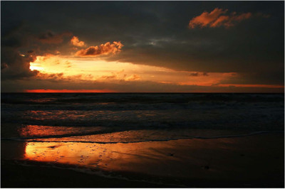 37% OFF on SPOILT - Nature's Beauty. Seaside Sunset in the Clouds Paper Print 37% OFF on SPOILT - Nature's Beauty. Seaside Sunset in the Clouds Paper Print