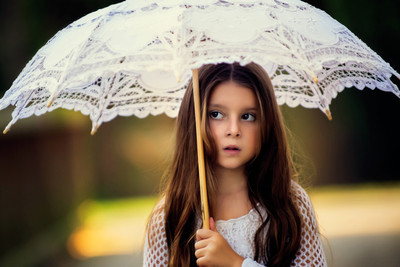 31% OFF on Child's love - Little Girl With Umbrella Paper Print