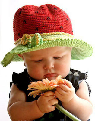 31% OFF on oshi - Cute Baby Playing with Flower Paper Print 31% OFF on oshi - Cute Baby Playing with Flower Paper Print