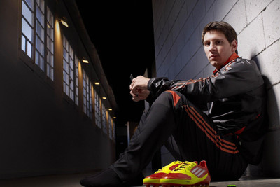 37% OFF on Lionel Messi Photographic Paper