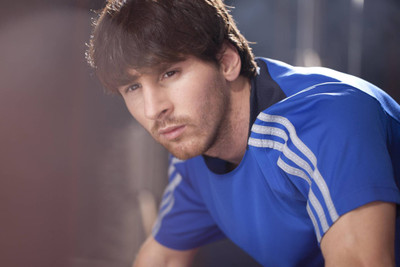 53% OFF on Lionel Messi (R) Fine Art Print