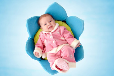 31% OFF on Child's Love - Smiling Baby in Blue Cotton Flower Paper Print