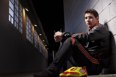 64% OFF on Messi Adidas Photographic Paper