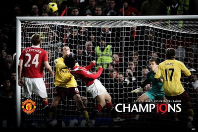 64% OFF on Manchester United Team Champions Photographic Paper