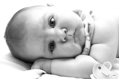 31% OFF on Child's Love - Staring Baby Paper Print