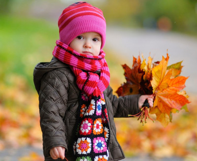 79% OFF on Painting Without Frame - Innocent Girl Canvas Art