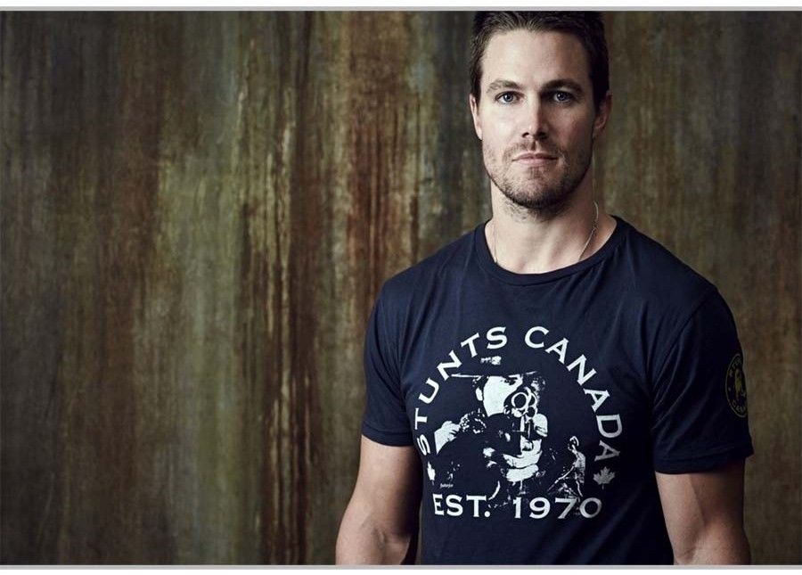 37% OFF on The Oliver QueenPoster (18 x 12 Inches) by Shopkeeda Paper Print