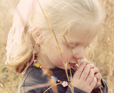 77% OFF on Painting Without Frame - Beautiful Girl Canvas Art