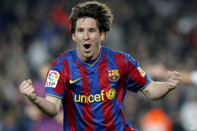 64% OFF on Messi Football Player Photographic Paper