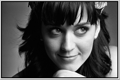 53% OFF on katy Perry Photographic Paper