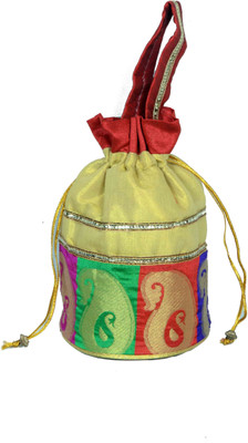 75% OFF on Bag Berry Mango Potli Golden 75% OFF on Bag Berry Mango Potli Golden