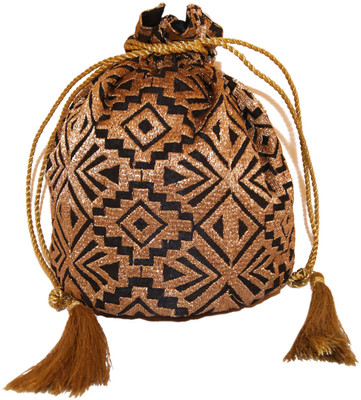 37% OFF on Ruhmet Geometric Potli Black