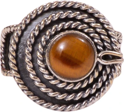 50% OFF on Rubera Silver Cat's Eye Ring 50% OFF on Rubera Silver Cat's Eye Ring