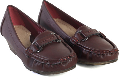 42% OFF on Pinza Comfortable Square Toe Wedges