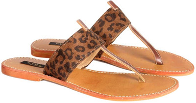 65% OFF on Kyra Flats