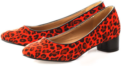 31% OFF on Vero Couture Wild Love Pumps Leather Heels