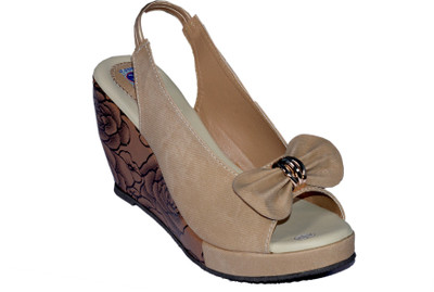 68% OFF on Altek Girls Sandals