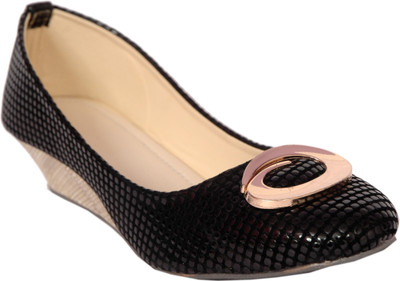 25% OFF on Studio 9 G Wedges Wedges