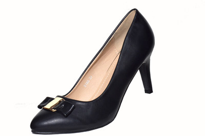 9% OFF on Heels n Wedges Heels