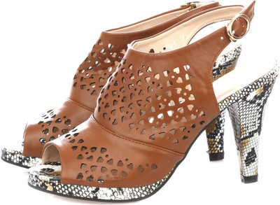 18% OFF on Vero Couture Heart Cut-outs Leather Heels