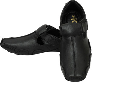 66% OFF on HD Shoes Roman Black Leather Casual Sandals