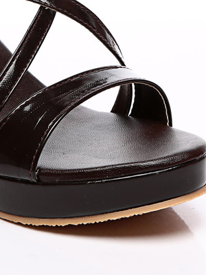 30% OFF on Nell Wedges