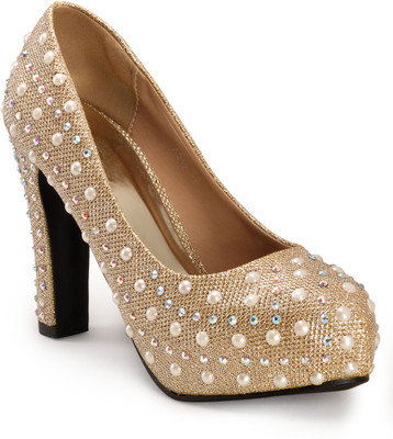 16% OFF on Aqua Heels