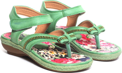 37% OFF on Craze Shop Girls Sandals 37% OFF on Craze Shop Girls Sandals