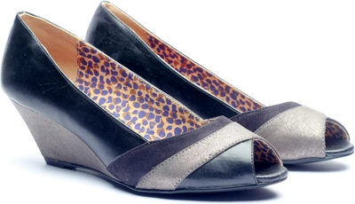 55% OFF on Bello Pede Donna Black Wedges