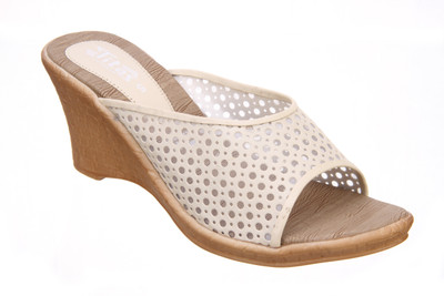 Titas Womens Cream Casual Sandals Wedges Titas Womens Cream Casual Sandals Wedges