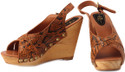 83% OFF on Claude Lorrain Wedges Leather Wedges