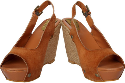 76% OFF on Claude Lorrain Leather Wedges