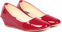 49% OFF on TEN Glossy Red Wedges