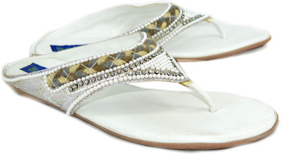 10% OFF on Blue Parrot 3813 White Flats