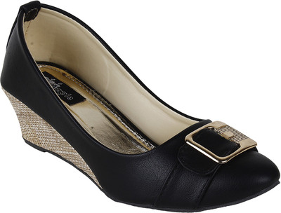 67% OFF on Dual Apple 1531-1b Girls Sandals