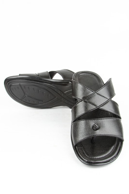 40% OFF on Urban Woods 871-6702-Black Flats