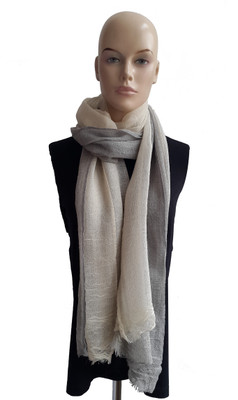 75% OFF on Rathi Checkered Wool Women's Scarf