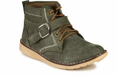 62% OFF on Mactree Shredded Boots