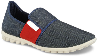 20% OFF on Yepme Fashionable Casual Shoes