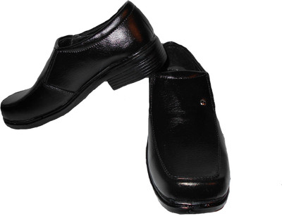 60% OFF on Aaron Sonata Slip On shoes