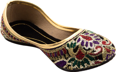 50% OFF on Paduki Ethnic Mojaris