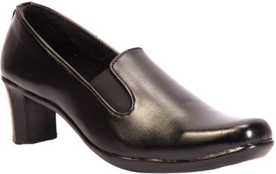 48% OFF on Trilokani T81 Slip On Shoes 48% OFF on Trilokani T81 Slip On Shoes