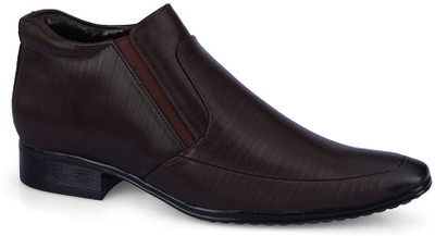 61% OFF on F9 1104 Brown Slip On Shoes 61% OFF on F9 1104 Brown Slip On Shoes