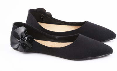 Street 299 Pointed Black Side Bow Bellies Street 299 Pointed Black Side Bow Bellies