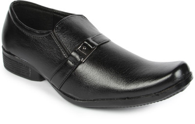 76% OFF on Blue Hut BHBKMF005 Slip On Shoes