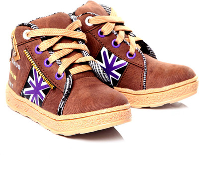 46% OFF on Trilokani Boy Casual Shoes 46% OFF on Trilokani Boy Casual Shoes