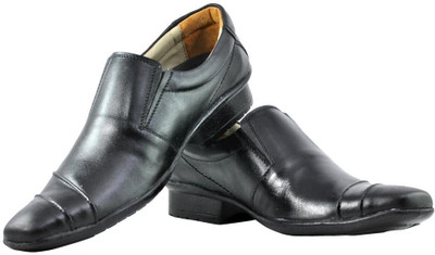 65% OFF on Alpha Man Striped Style Slip On 65% OFF on Alpha Man Striped Style Slip On