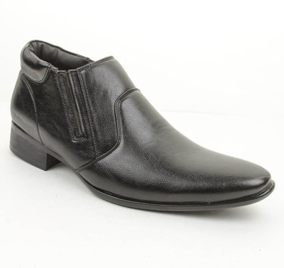 52% OFF on Bacca Bucci Black Slip On